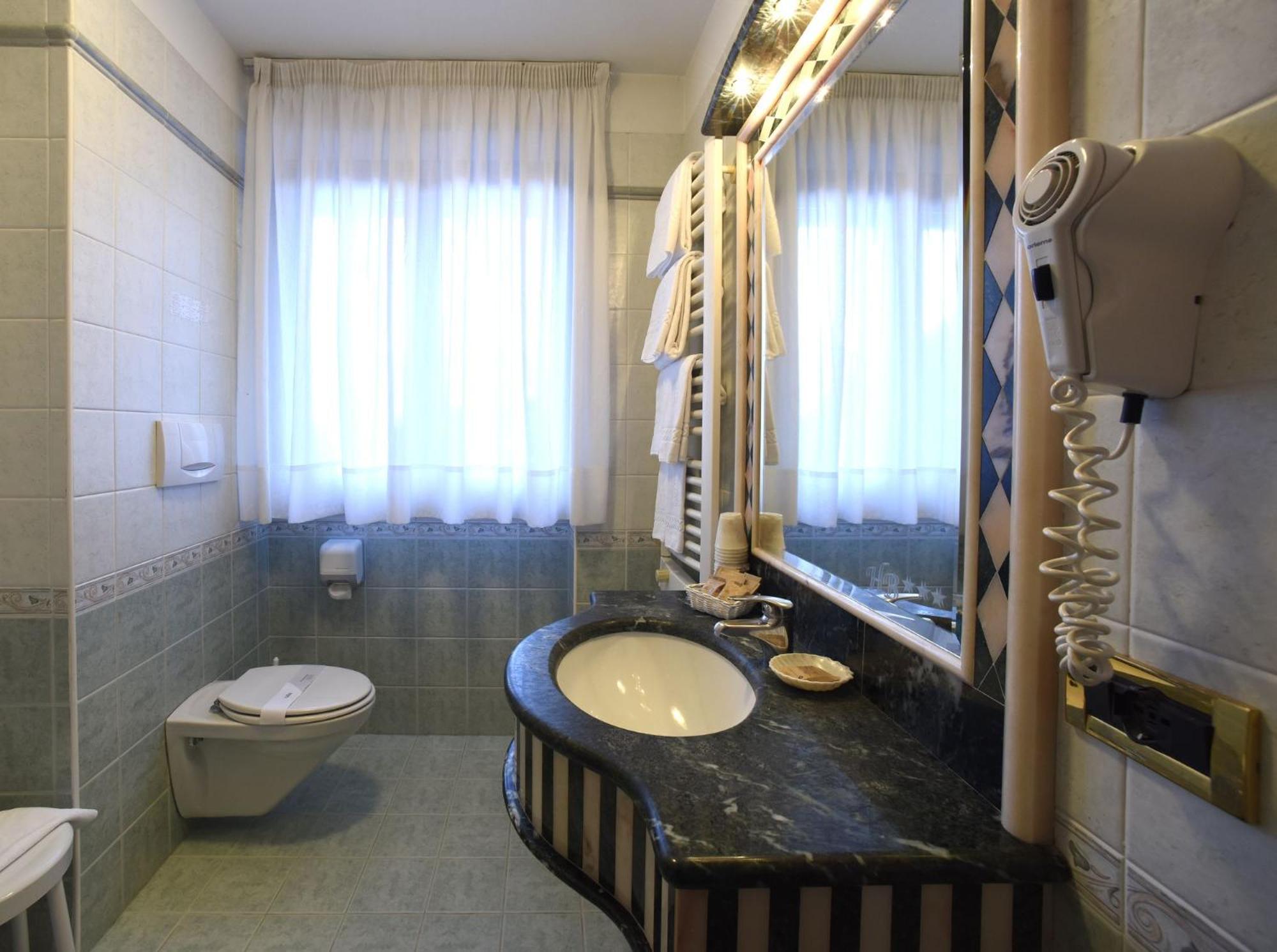 Hotel Barance Аллеге Экстерьер фото