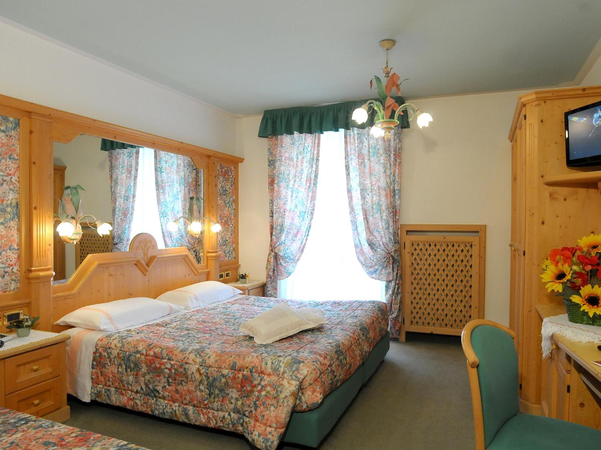 Hotel Barance Аллеге Экстерьер фото